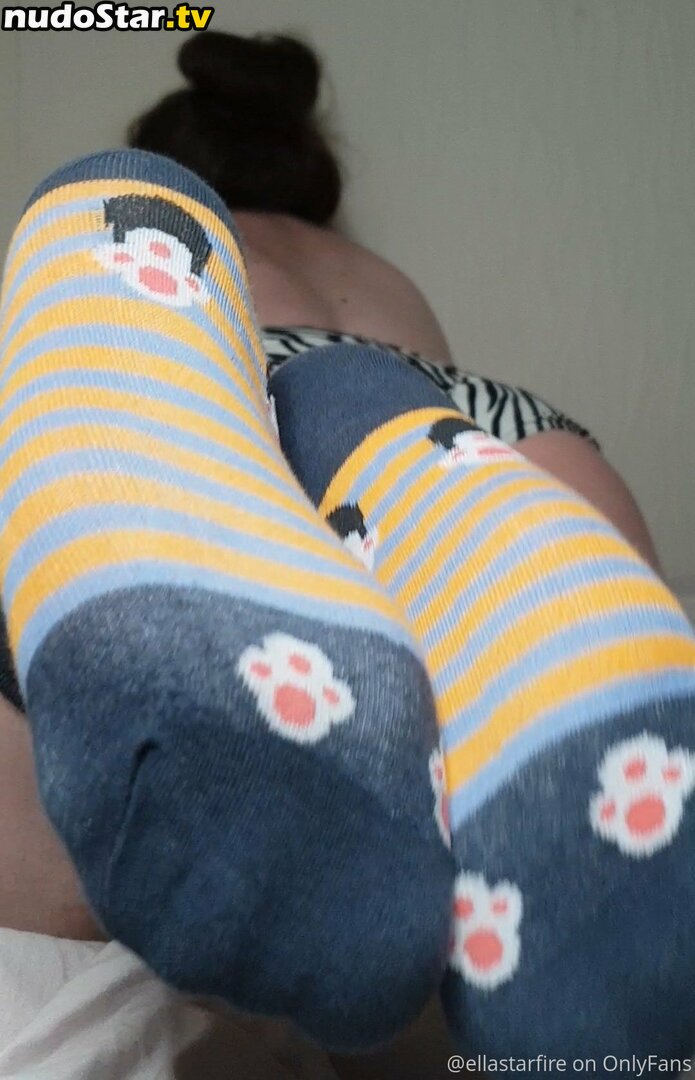 ellastarfire Слитое Обнаженное Фото OnlyFans #37